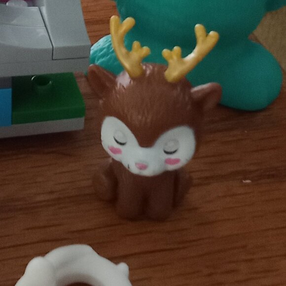 Small Toy Assortment - Picture 7 of 8